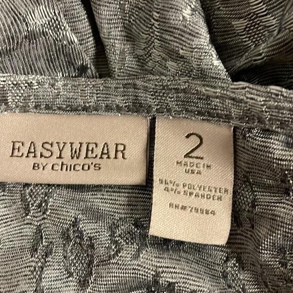 Easywear by Chico’s silver blouse size 2 - Picture 5 of 7